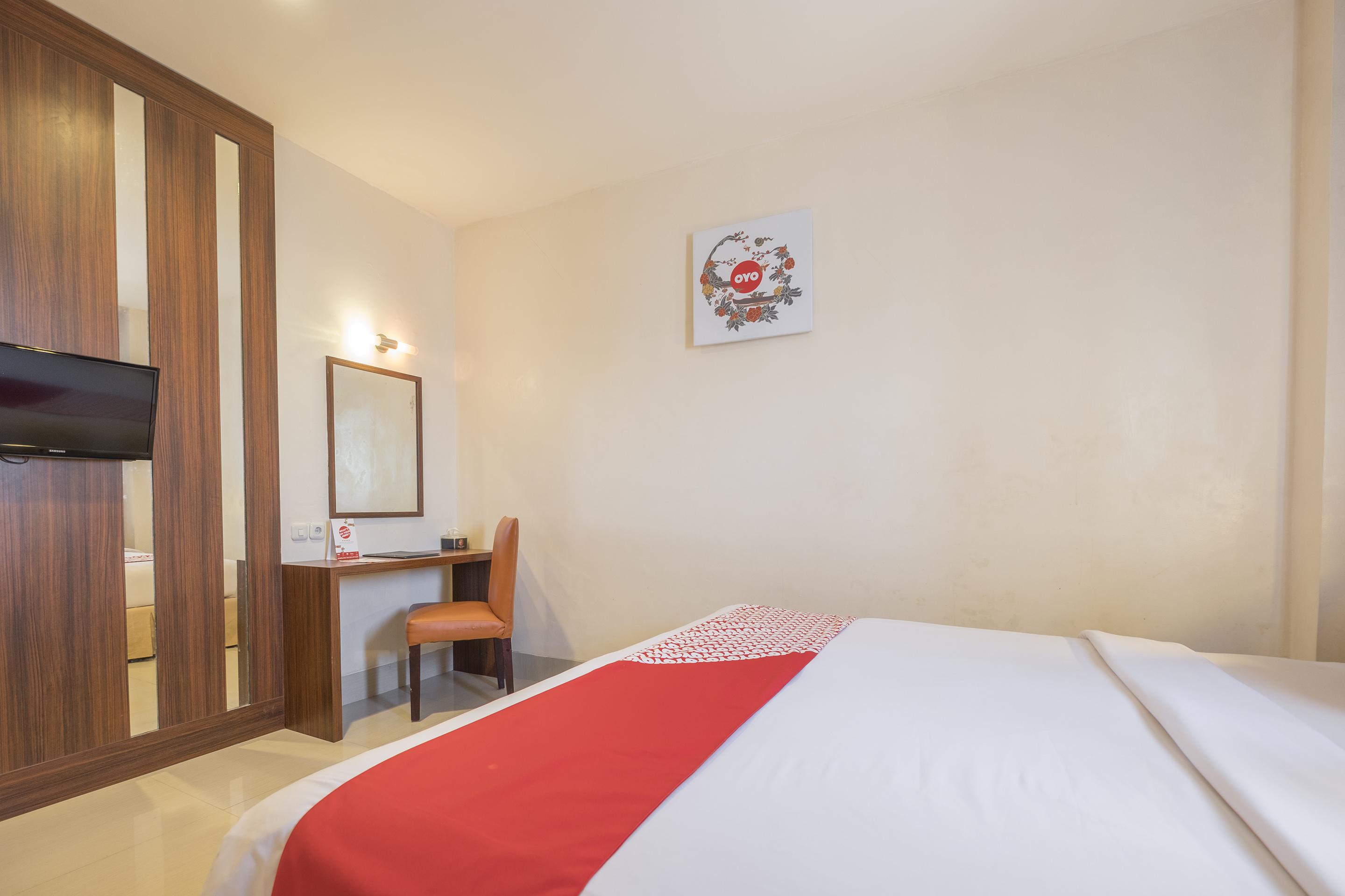 Collection O 1279 Hotel Grand Celino Makassar Buitenkant foto