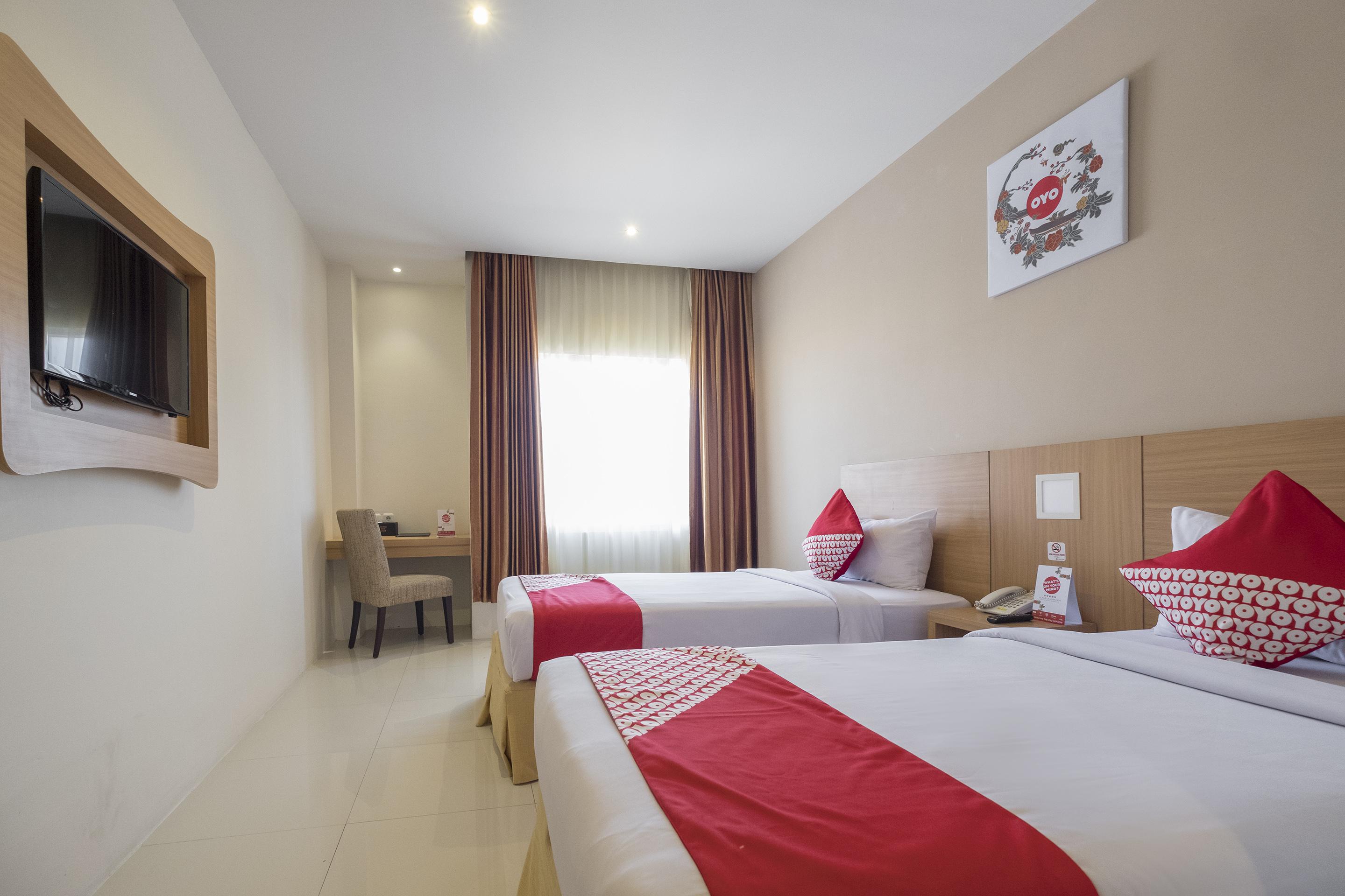 Collection O 1279 Hotel Grand Celino Makassar Buitenkant foto