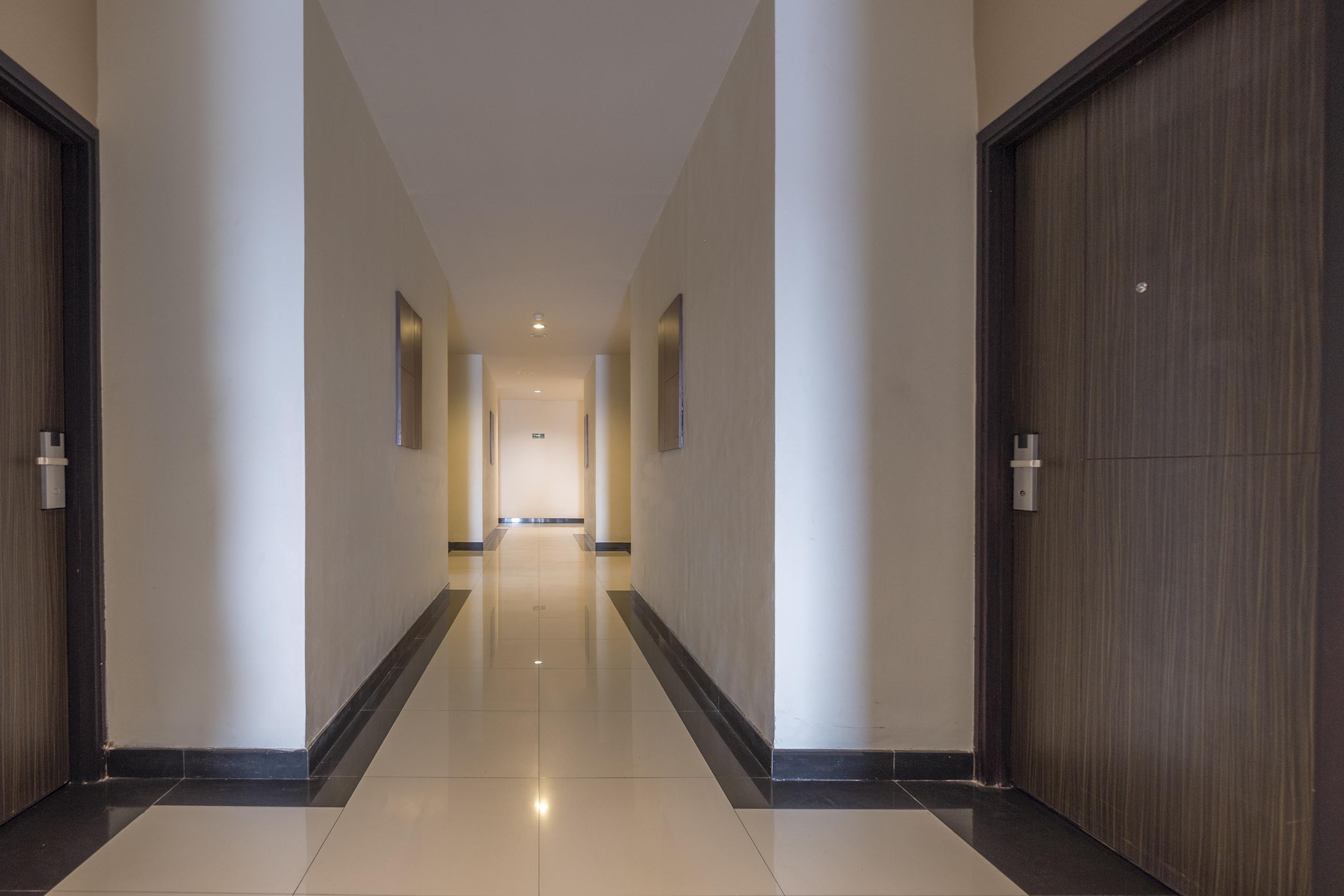 Collection O 1279 Hotel Grand Celino Makassar Buitenkant foto